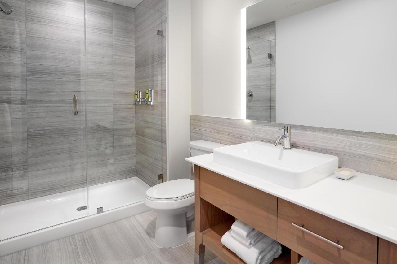Element Edmonton West Exterior foto